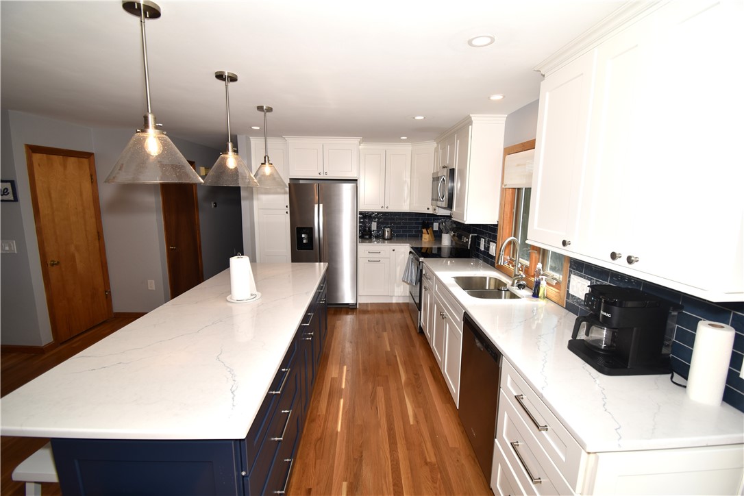 33 Glendale Road Narragansett, RI 02882 - Photo 18 of 45