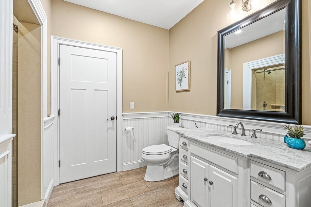 9 Washington Avenue Woburn, MA 01801 - Photo 17 of 42