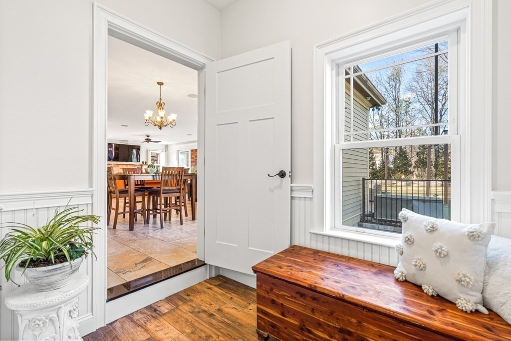 9 Washington Avenue Woburn, MA 01801 - Photo 18 of 42