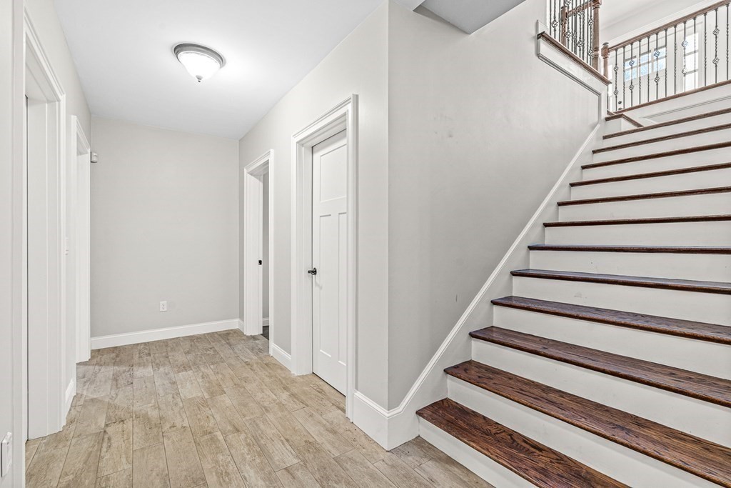 9 Washington Avenue Woburn, MA 01801 - Photo 19 of 42