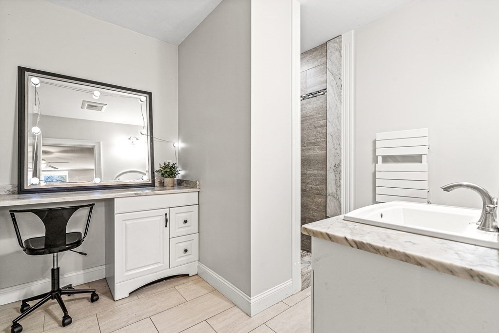 9 Washington Avenue Woburn, MA 01801 - Photo 26 of 42