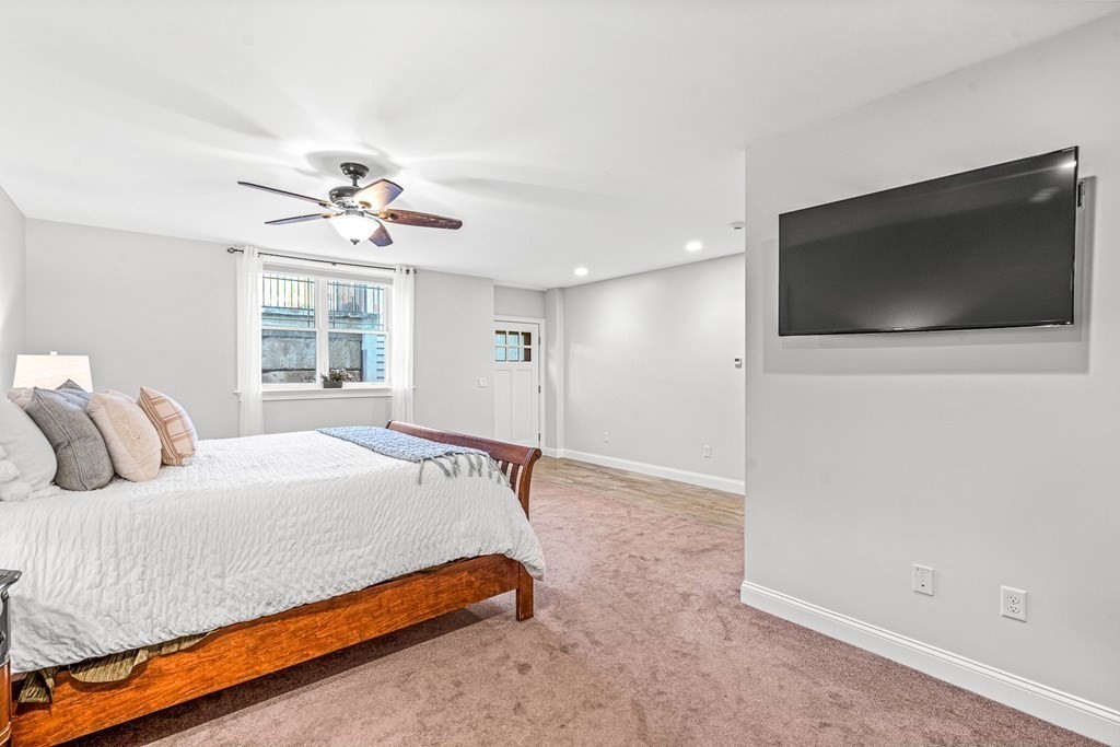 9 Washington Avenue Woburn, MA 01801 - Photo 29 of 42