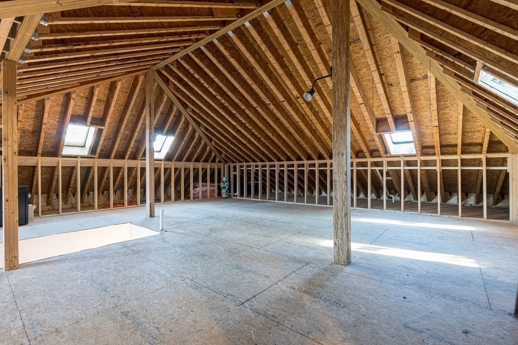 9 Washington Avenue Woburn, MA 01801 - Photo 33 of 42