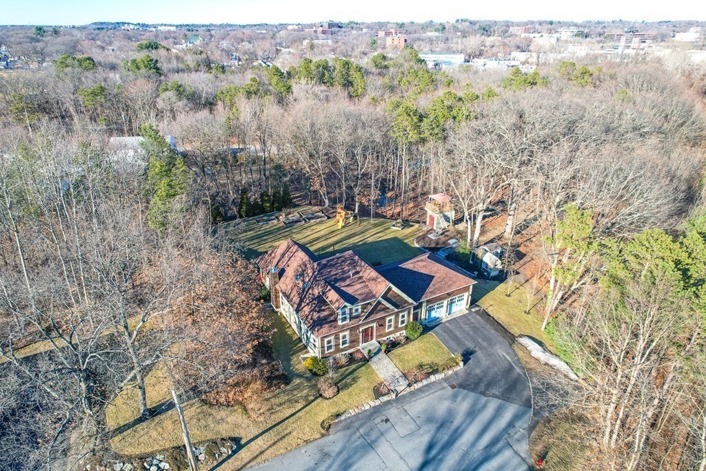 9 Washington Avenue Woburn, MA 01801 - Photo 34 of 42