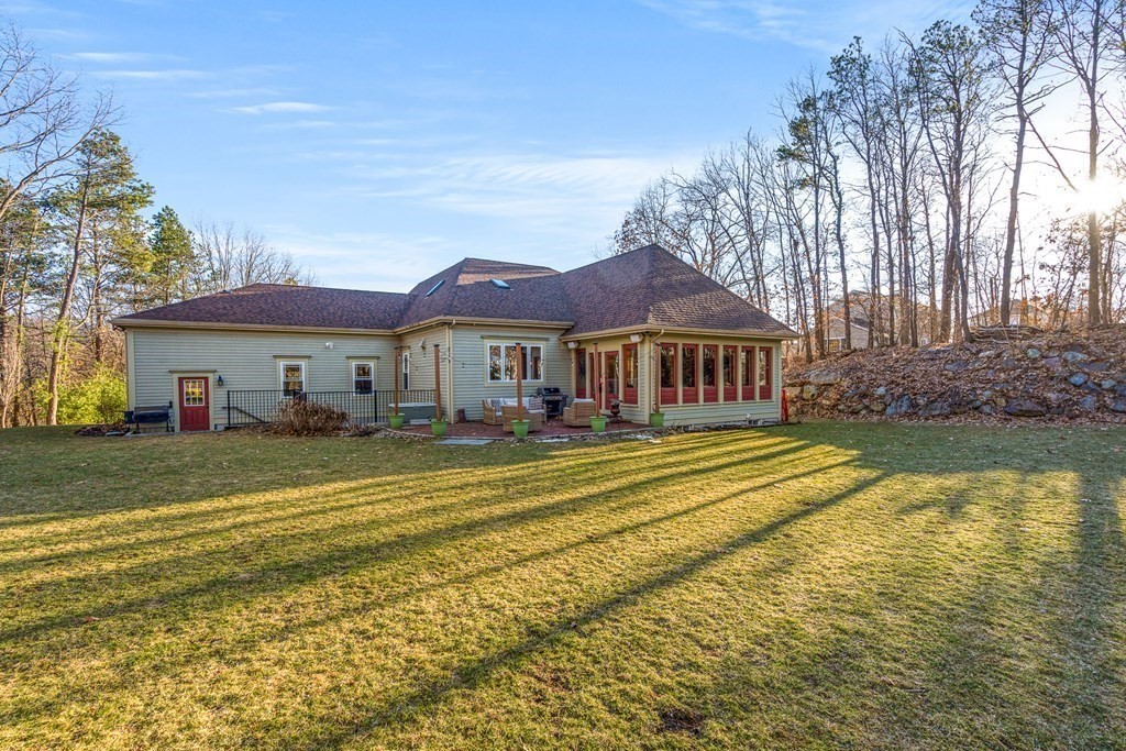 9 Washington Avenue Woburn, MA 01801 - Photo 36 of 42