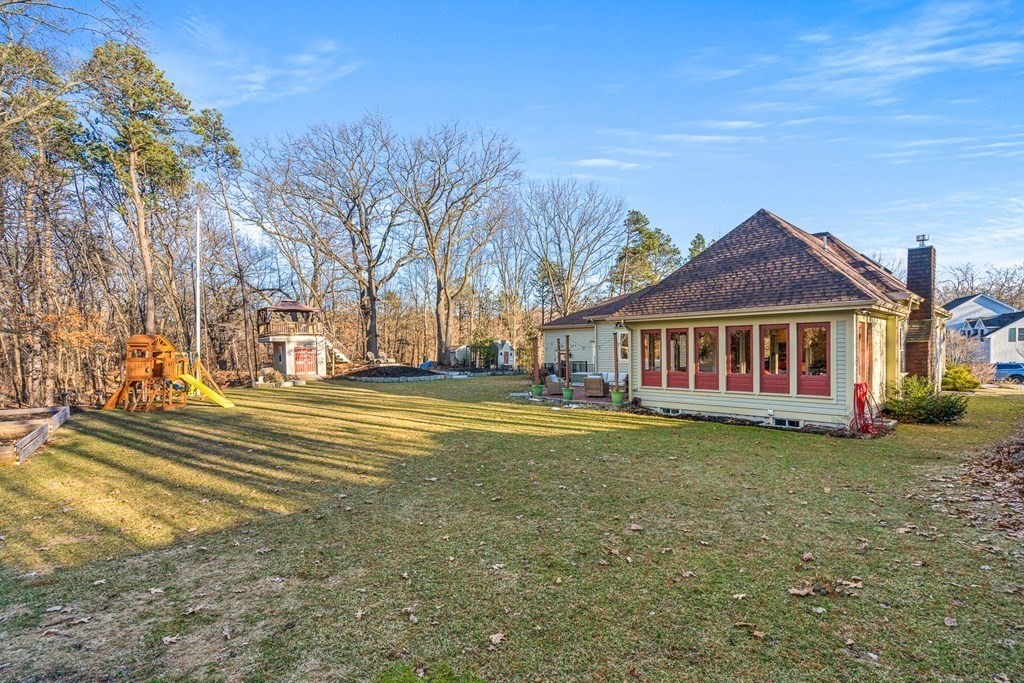 9 Washington Avenue Woburn, MA 01801 - Photo 37 of 42