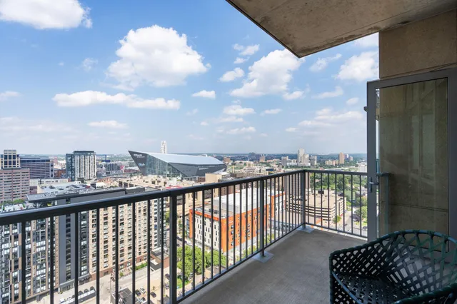 $5,995 | 929 Portland Avenue, Unit 2501, Minneapolis, MN 55404