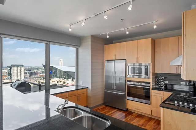 $5,995 | 929 Portland Avenue, Unit 2501, Minneapolis, MN 55404