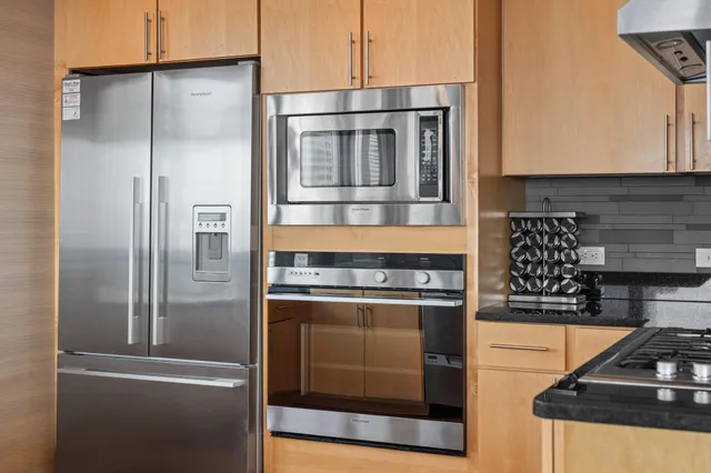 $5,995 | 929 Portland Avenue, Unit 2501, Minneapolis, MN 55404