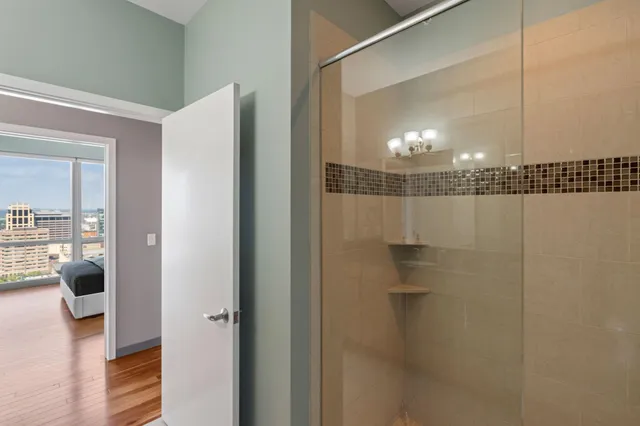 $5,995 | 929 Portland Avenue, Unit 2501, Minneapolis, MN 55404