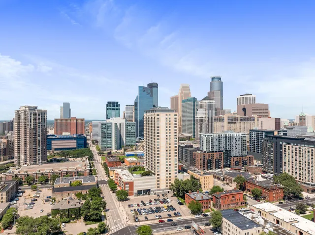 $5,995 | 929 Portland Avenue, Unit 2501, Minneapolis, MN 55404