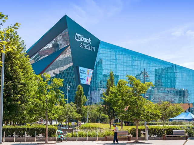 $5,995 | 929 Portland Avenue, Unit 2501, Minneapolis, MN 55404