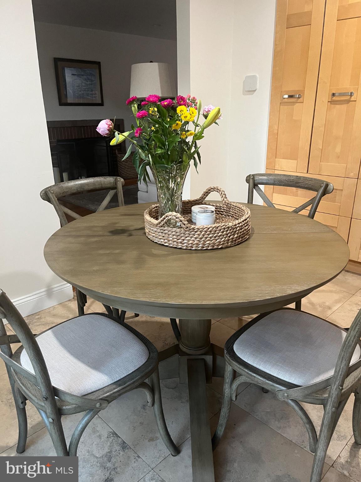 304 Old Courthouse Road Northeast Vienna, VA 22180 - Photo 9 of 25 Charming dining nook with floral touch.