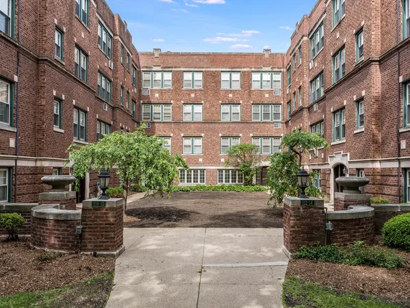 $150,000 | 112 Lincoln Avenue, Unit G, Riverside, IL 60546