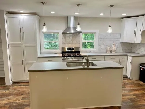 $2,550 | 1715 Seifried Street, Nashville, TN 37208