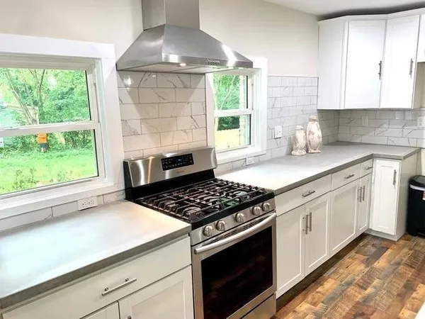 $2,550 | 1715 Seifried Street, Nashville, TN 37208