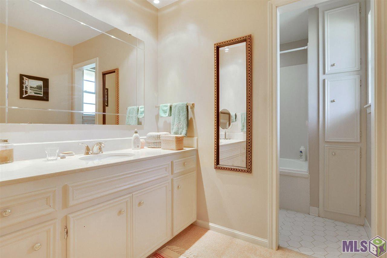 10717 Danbury Drive Baton Rouge, LA 70809 - Photo 8 of 12