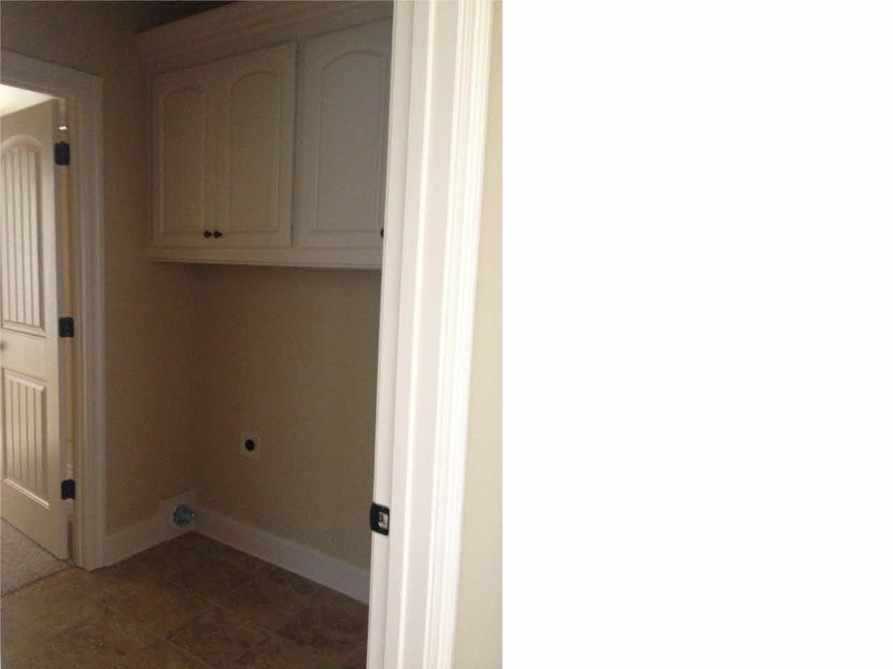 115 Wagner Way Madison, MS 39110 - Photo 8 of 18 Laundry