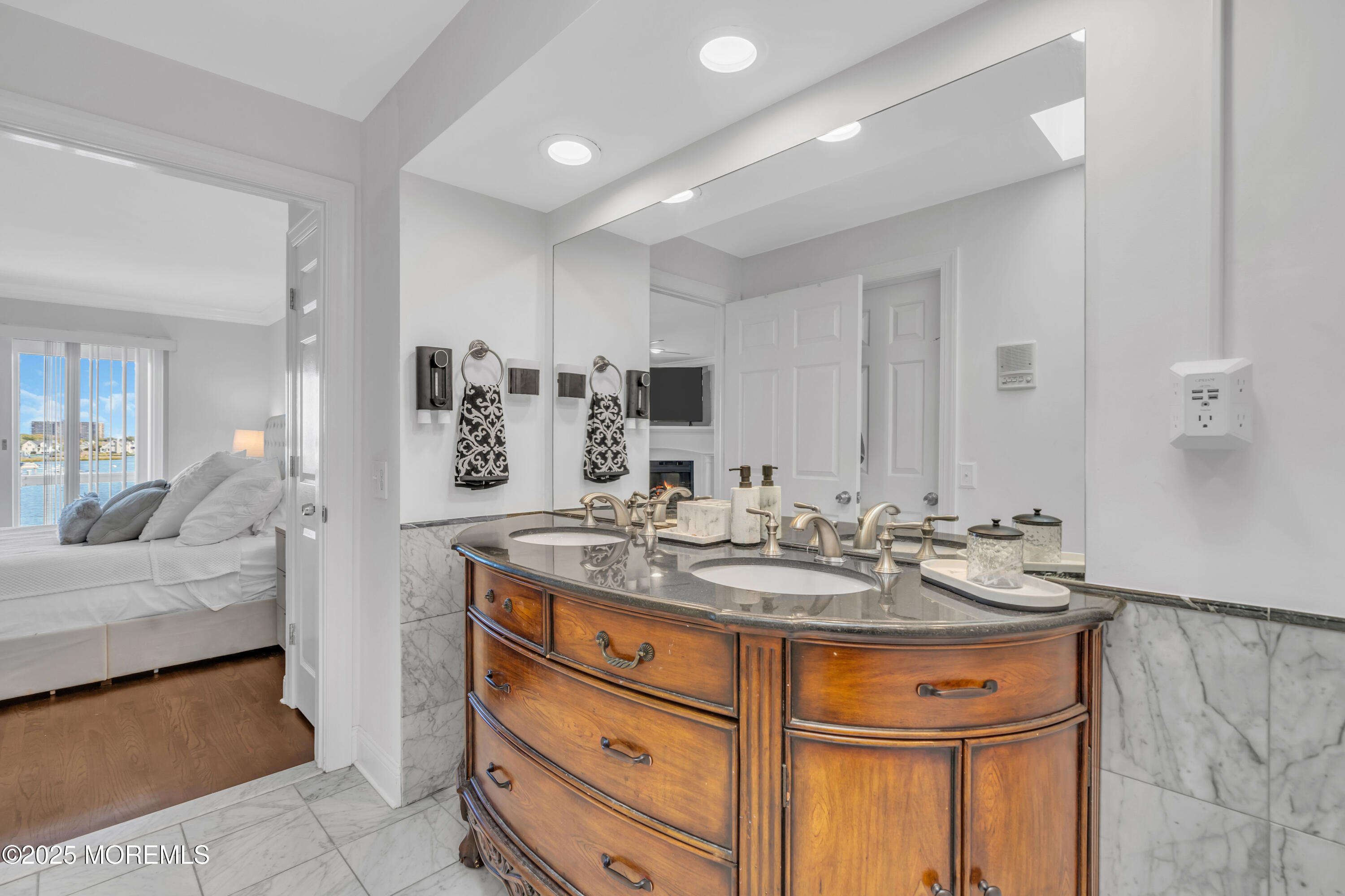 165 Riddle Avenue, Unit 9 Long Branch, NJ 07740 - Photo 27 of 41 066_dsc09236-1_928