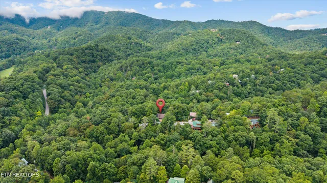 $615,000 | 123 Cutter Gap Road, Townsend, TN 37882