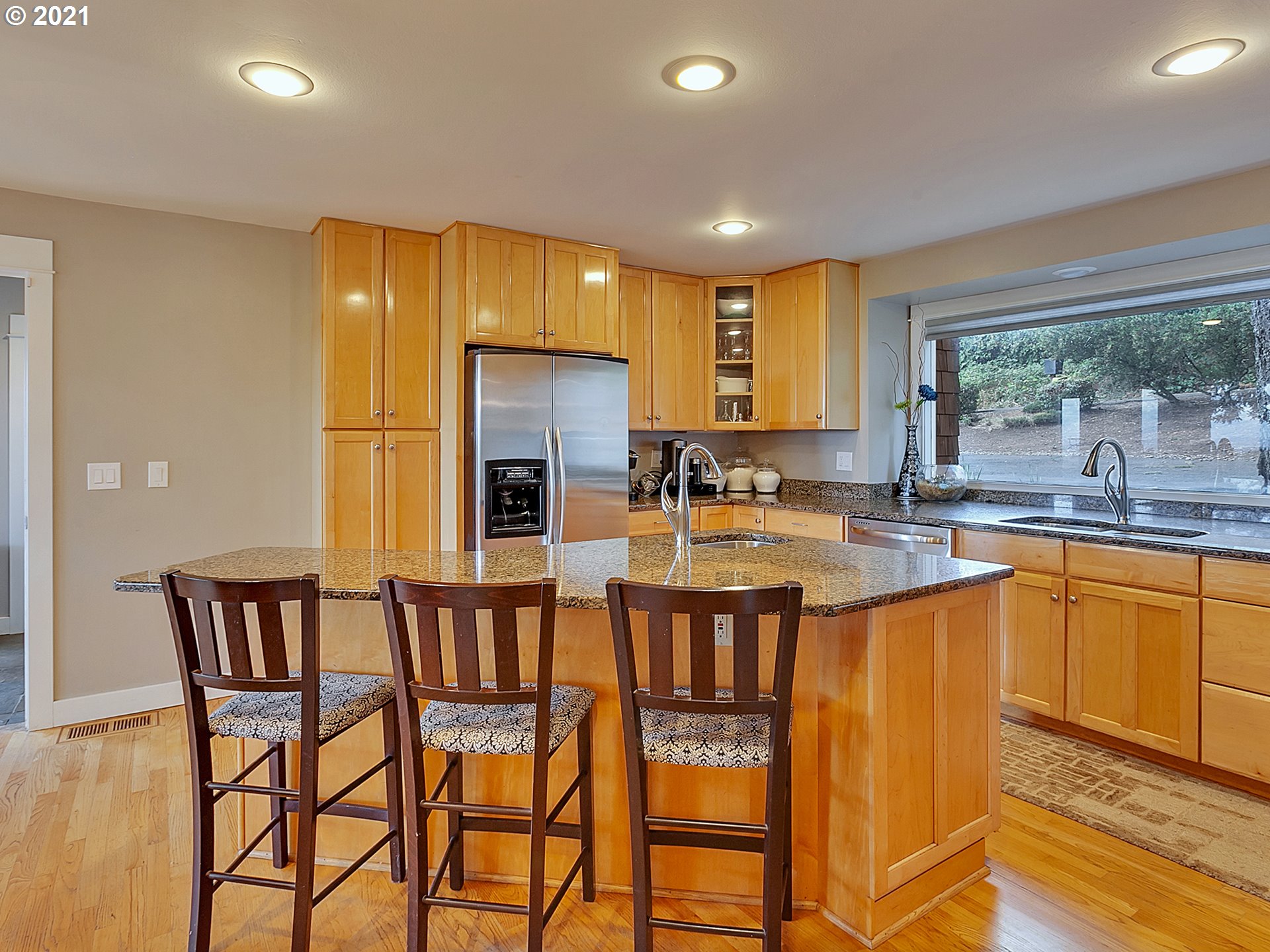 18485 Northeast Smith Road Newberg, OR 97132 - Photo 10 of 32