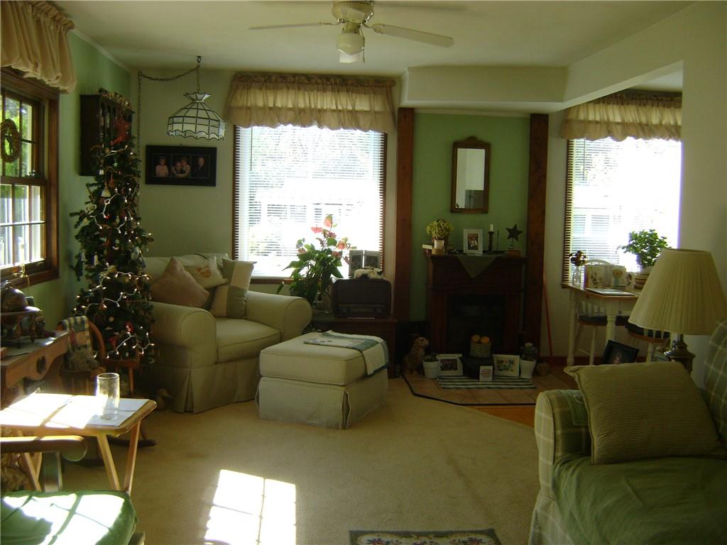 2092 McArthur Road Jamestown, PA 16134 - Photo 19 of 48 a living room with furniture and a large window