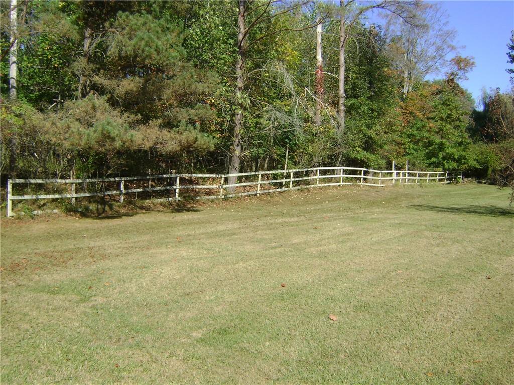 2092 McArthur Road Jamestown, PA 16134 - Photo 39 of 48 a view of a indoor basketball court