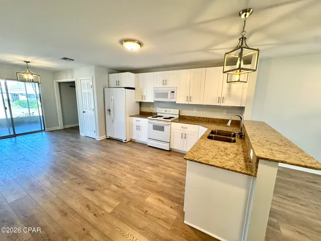 $1,600 | 3124 Meadow Street, Lynn Haven, FL 32444