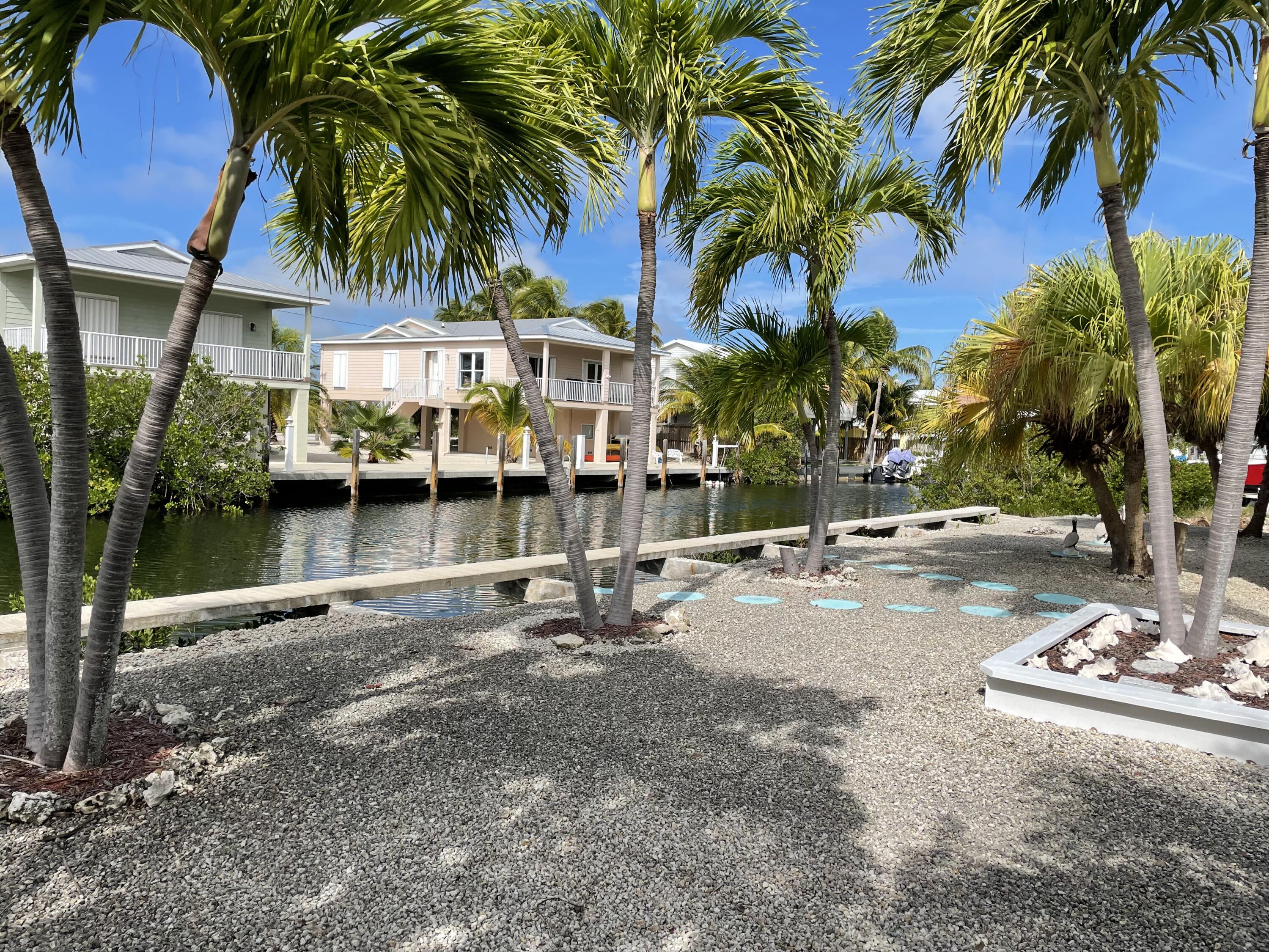 274 Blackbeard Road Summerland Key, FL 33042 - Photo 13 of 45 Canal