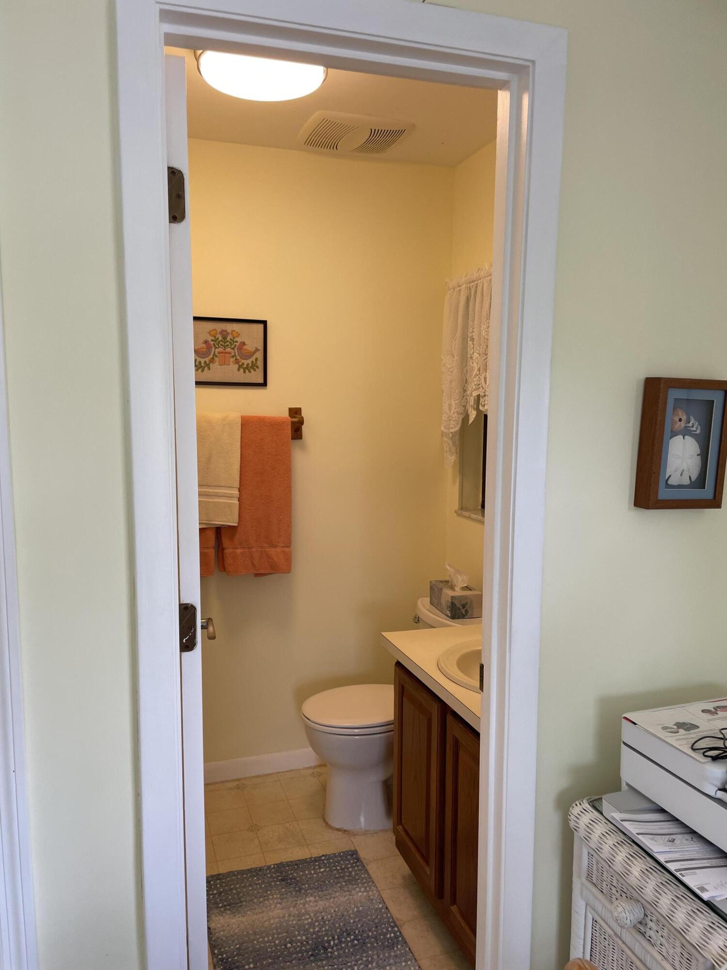 274 Blackbeard Road Summerland Key, FL 33042 - Photo 25 of 45 En-suite Bathroom