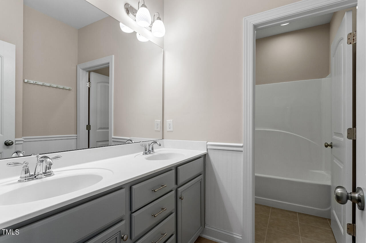 777 Fallon Grove Way Raleigh, NC 27608 - Photo 25 of 34 777 Fallon Grove Way_24