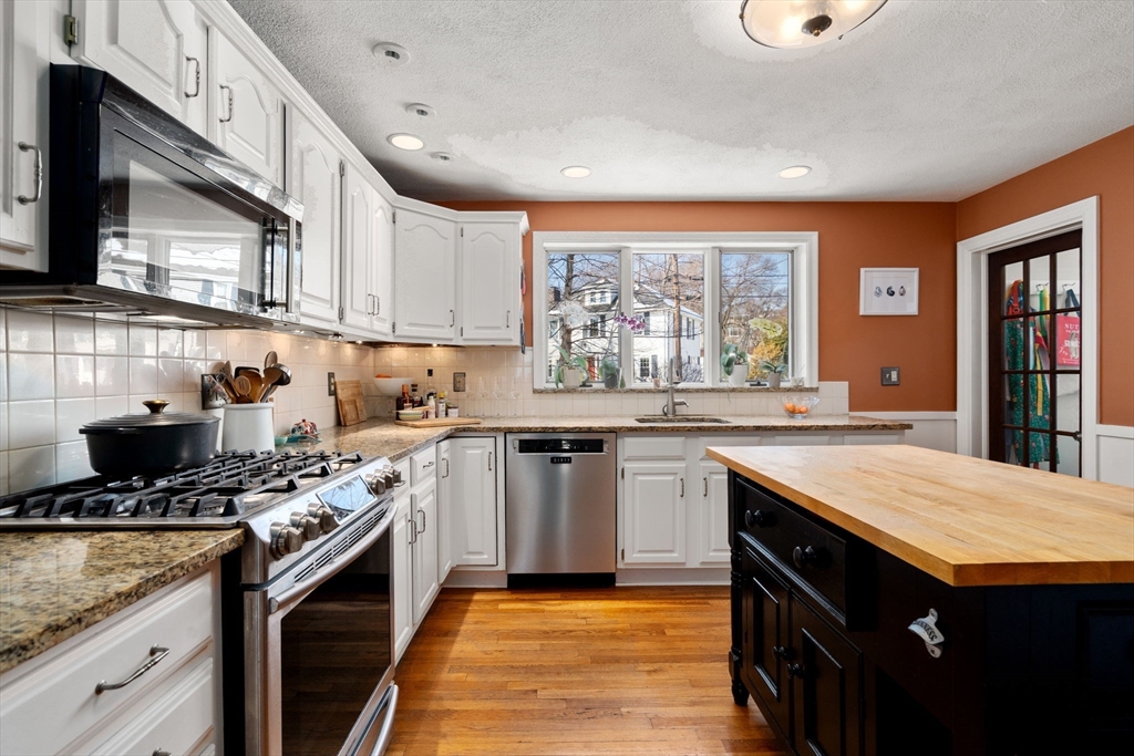 16 Richfield Road Arlington, MA 02474 - Photo 11 of 38