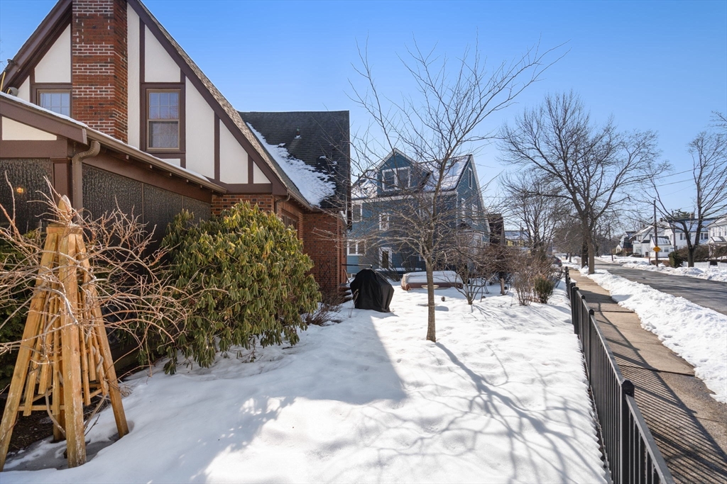 16 Richfield Road Arlington, MA 02474 - Photo 33 of 38