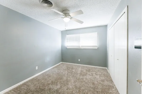 $1,295 | 5426 25th Street, Lubbock, TX 79407