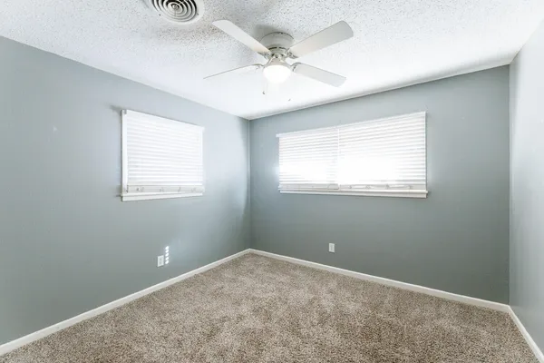 $1,295 | 5426 25th Street, Lubbock, TX 79407