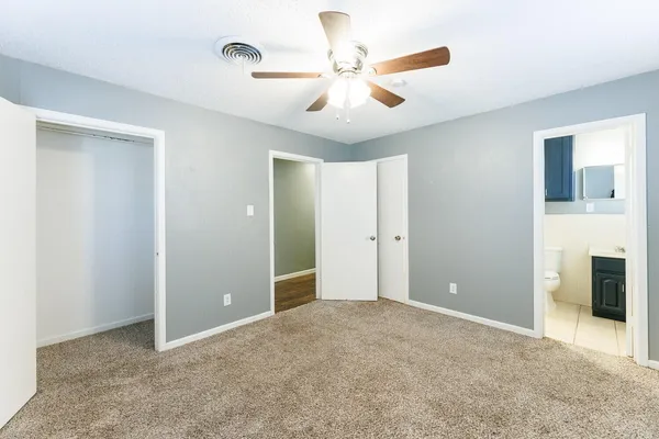 $1,295 | 5426 25th Street, Lubbock, TX 79407