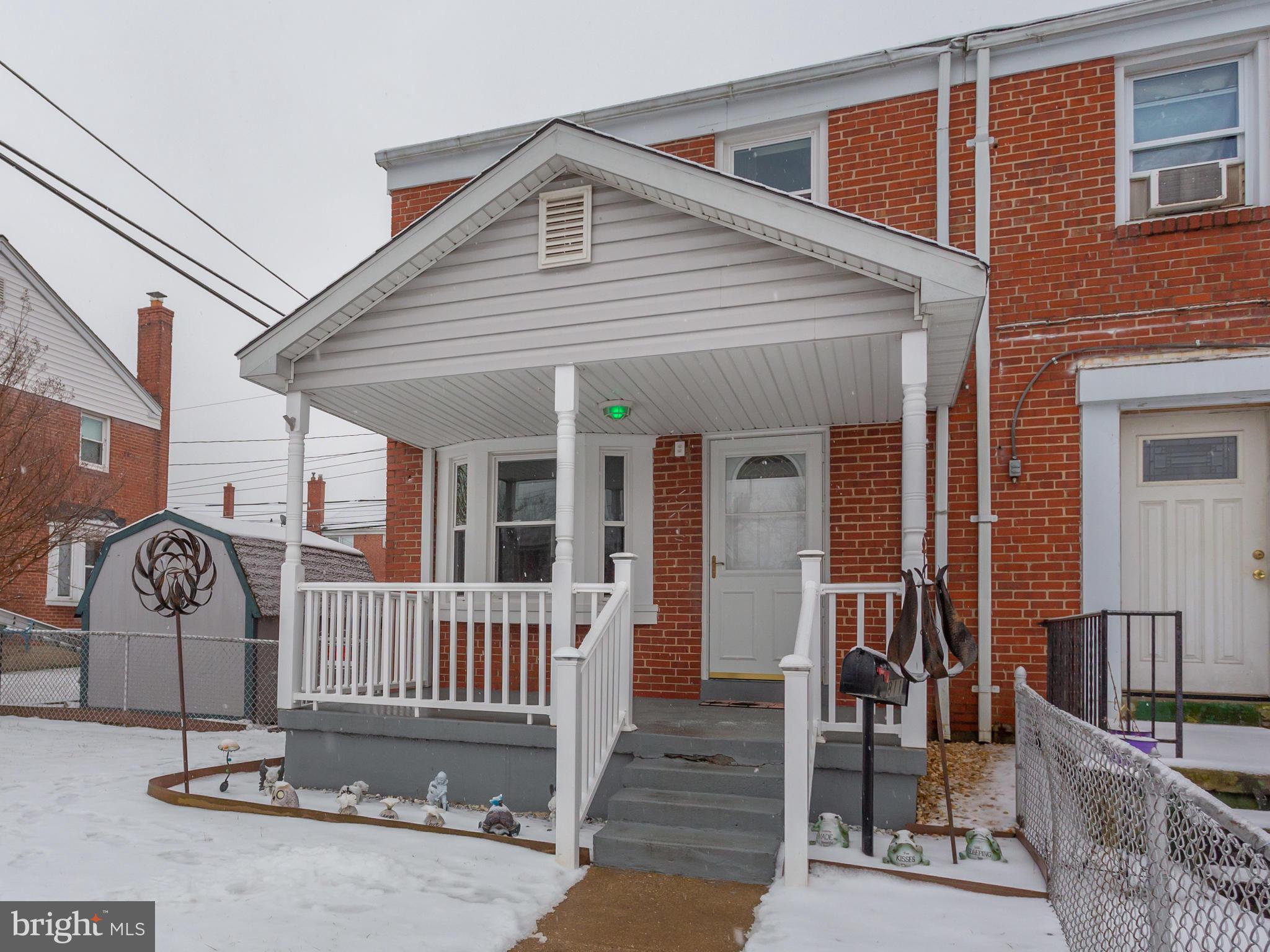 811 Middlesex Road Baltimore, MD 21221 - Photo 2 of 35 CURB APPEAL
