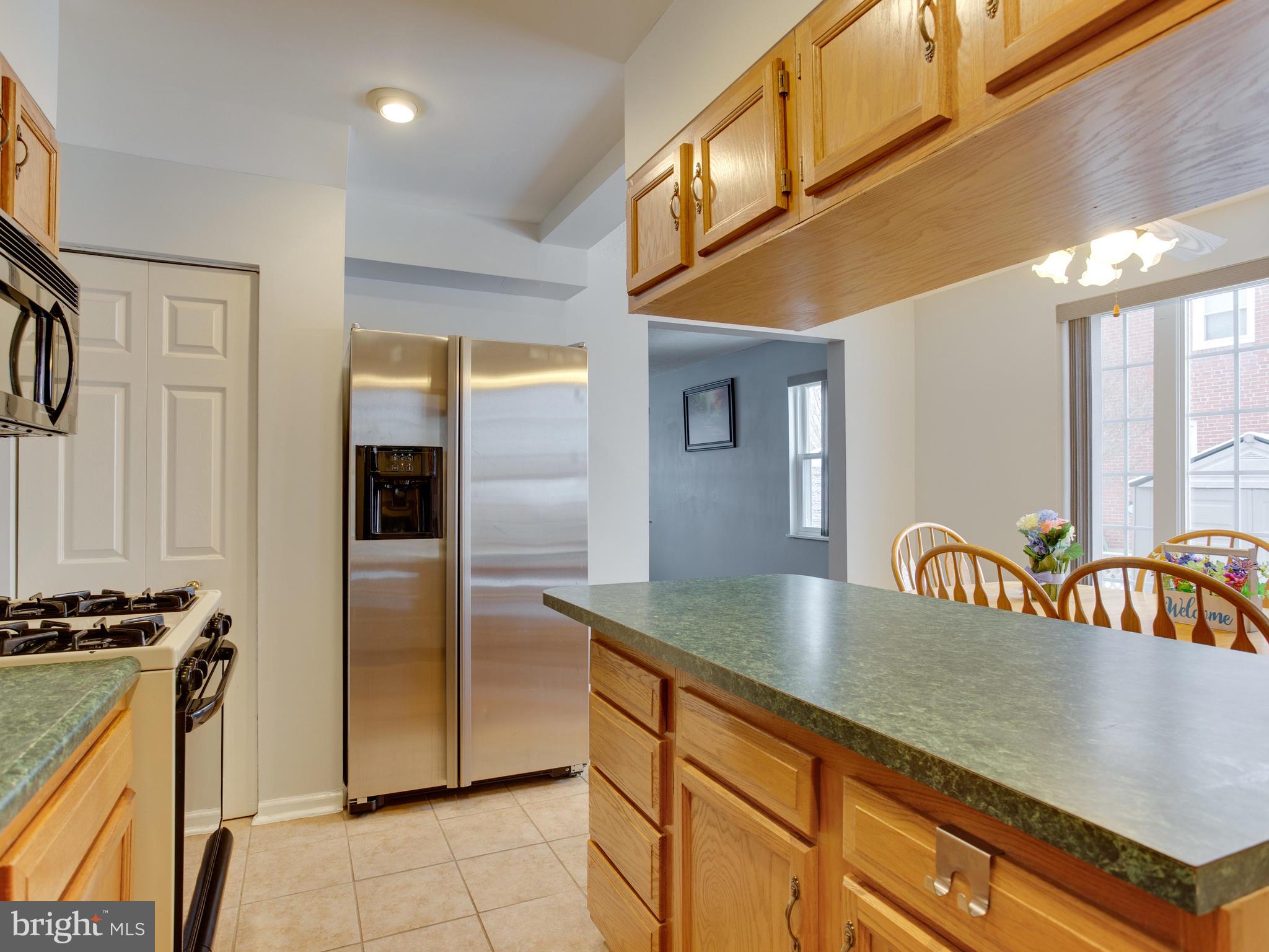 811 Middlesex Road Baltimore, MD 21221 - Photo 15 of 35 KITCHEN