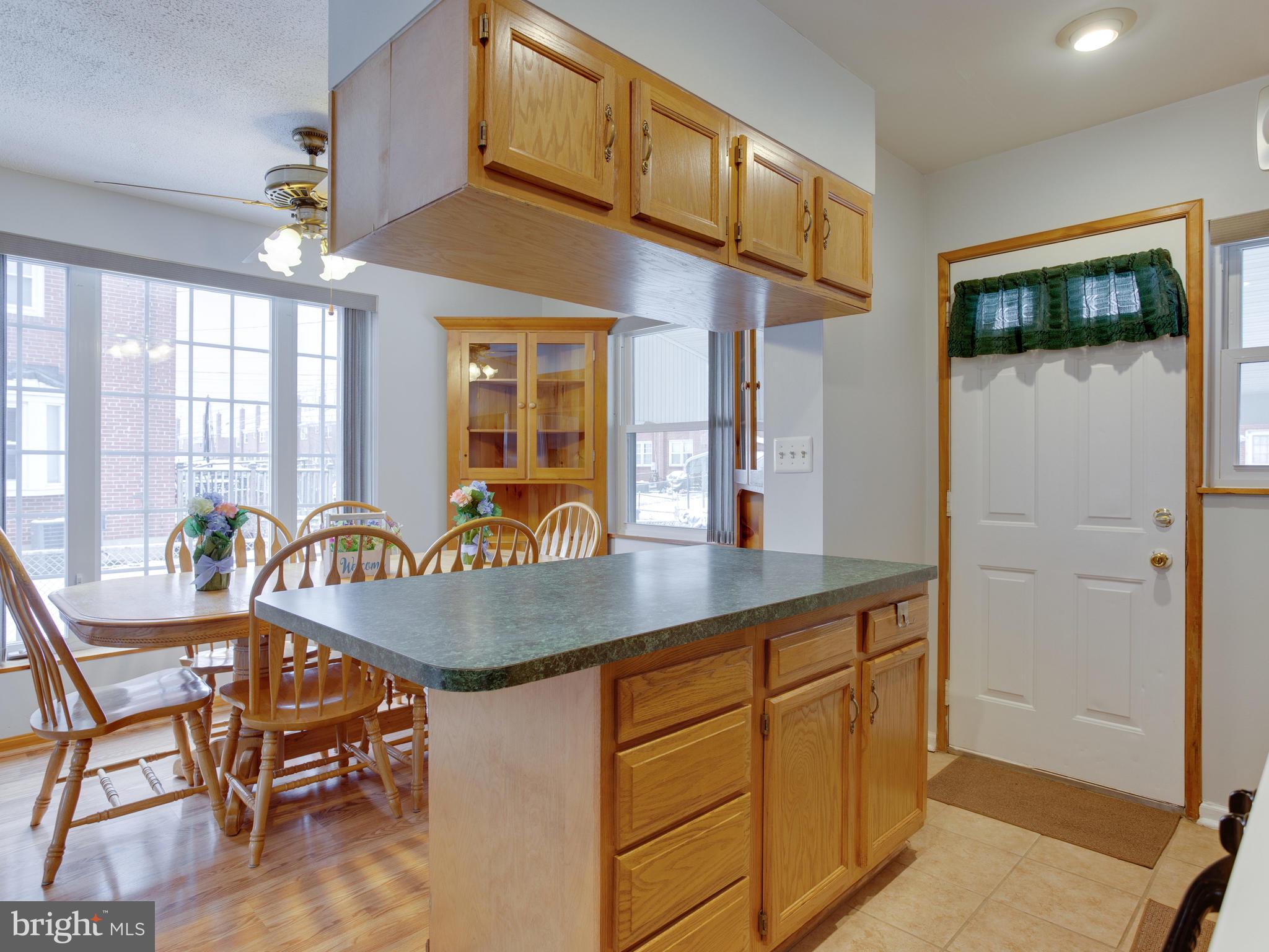 811 Middlesex Road Baltimore, MD 21221 - Photo 17 of 35 KITCHEN