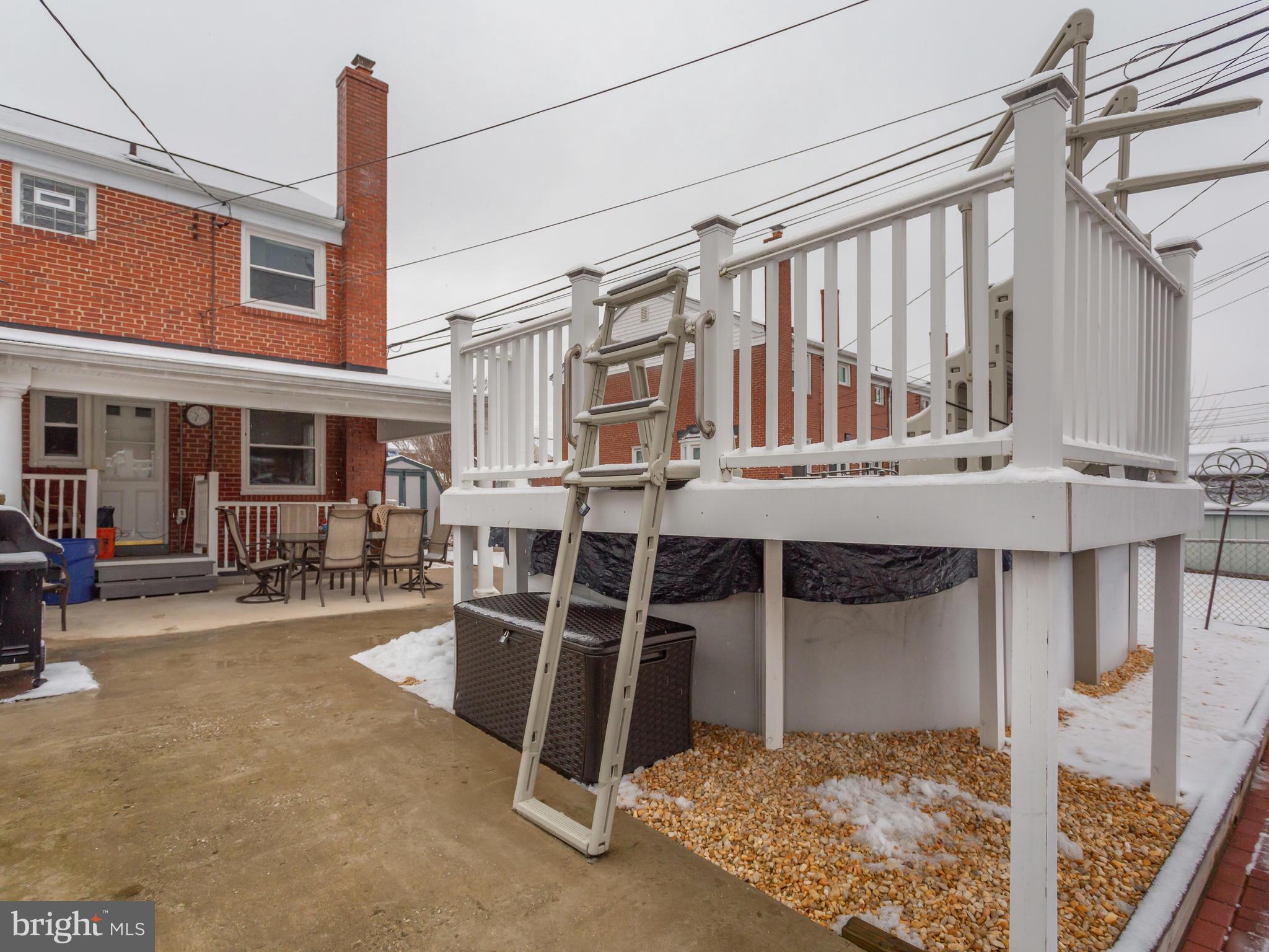 811 Middlesex Road Baltimore, MD 21221 - Photo 35 of 35 FIXED POOL DECK