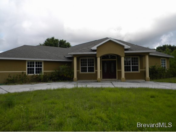 3715 Hield Road Melbourne, FL 32904 - Photo 1 of 10 Primary Photo