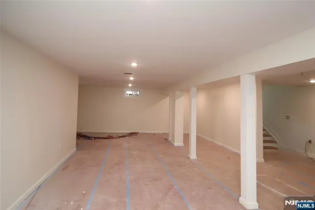 $8,000 | 5-24 Summit Avenue, Fair Lawn, NJ 07410