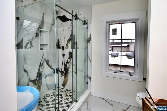 $8,000 | 5-24 Summit Avenue, Fair Lawn, NJ 07410