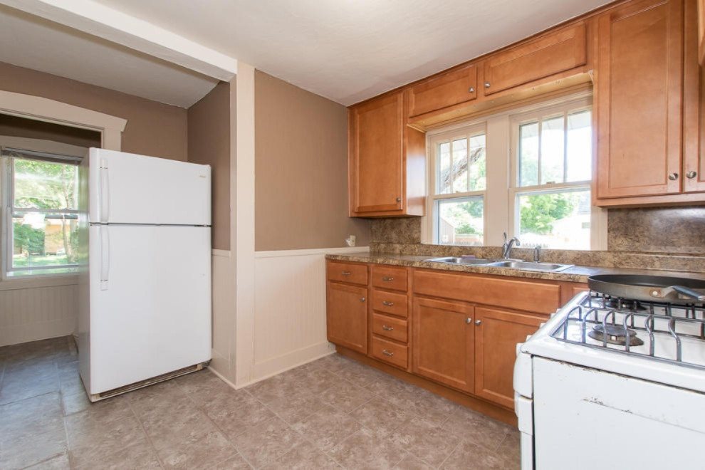 55 Ave B Springfield, MI 49037 - Photo 12 of 23 RN5_1134