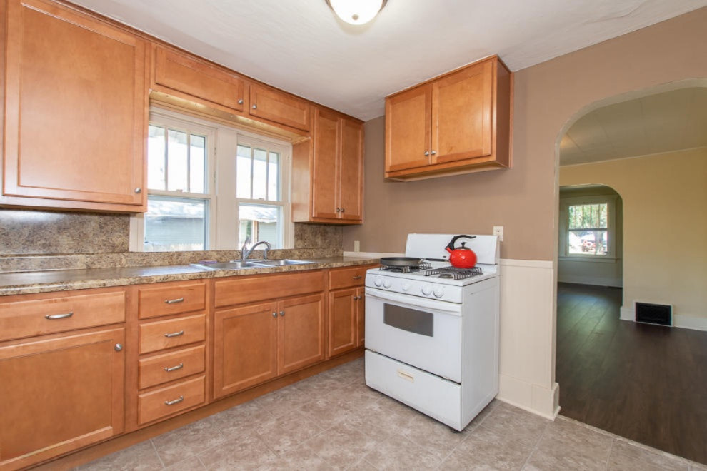 55 Ave B Springfield, MI 49037 - Photo 13 of 23 RN5_1135