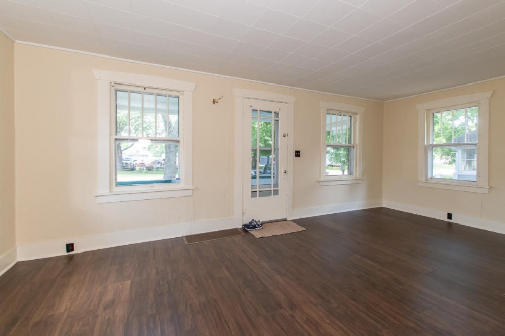 55 Ave B Springfield, MI 49037 - Photo 22 of 23 RN5_1145