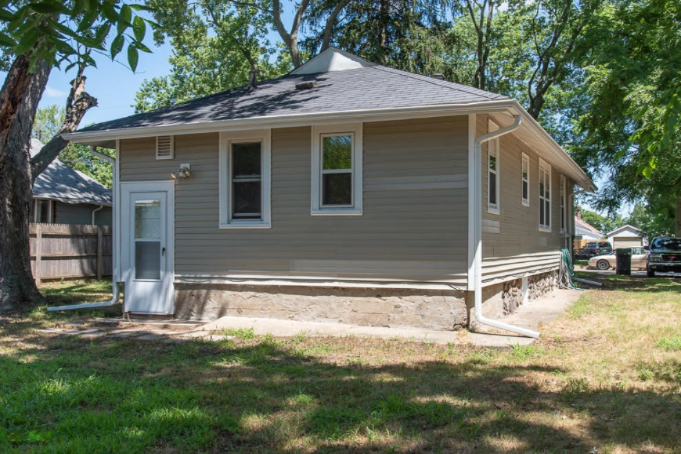 55 Ave B Springfield, MI 49037 - Photo 6 of 23 DSC_8466