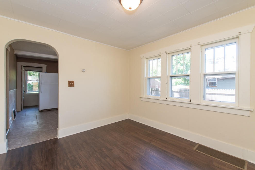 55 Ave B Springfield, MI 49037 - Photo 10 of 23 RN5_1132