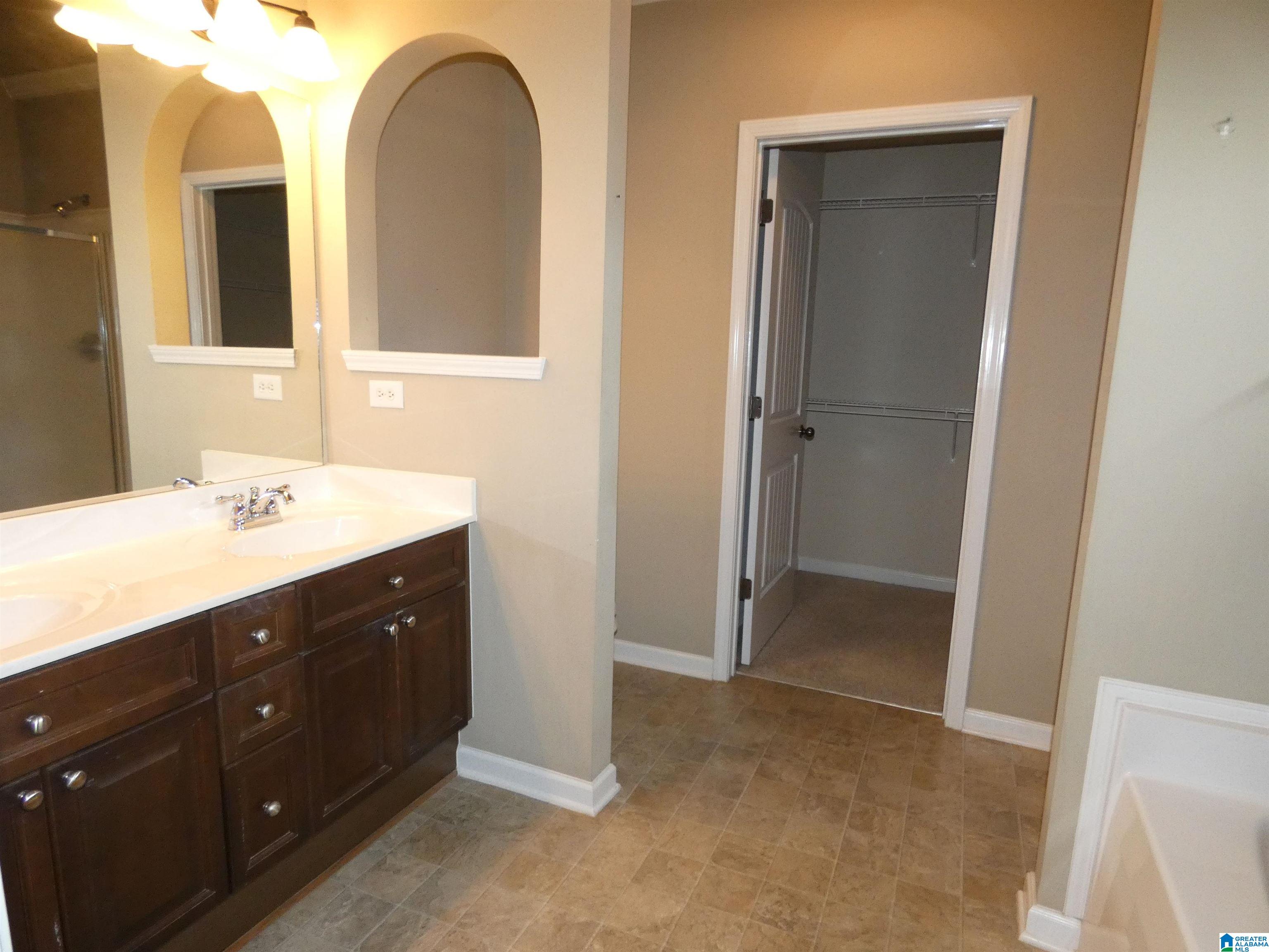 2472 Ridgemont Drive Birmingham, AL 35244 - Photo 11 of 19