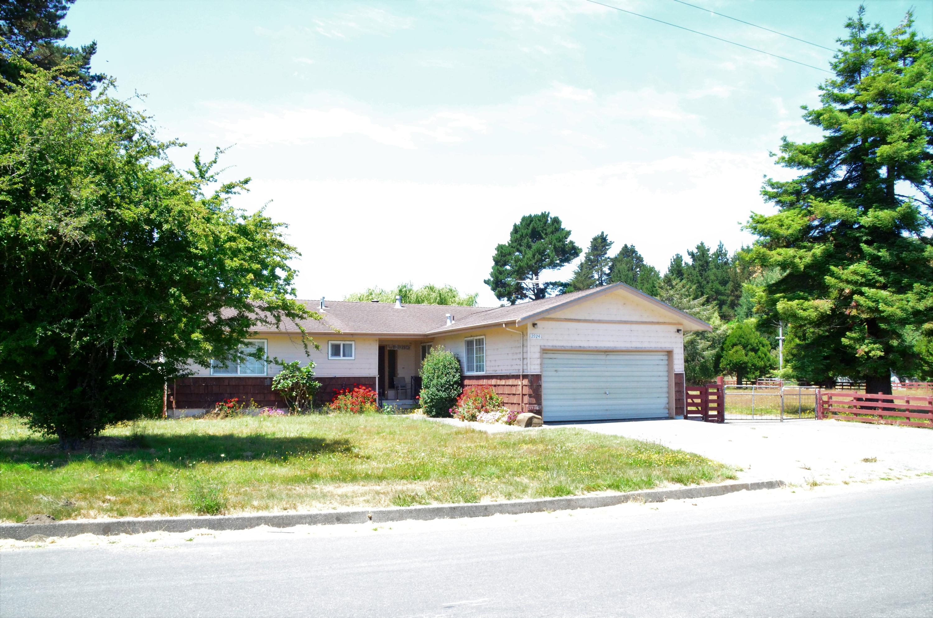 2924 Johnson Road Hydesville, CA 95547 - Photo 1 of 27